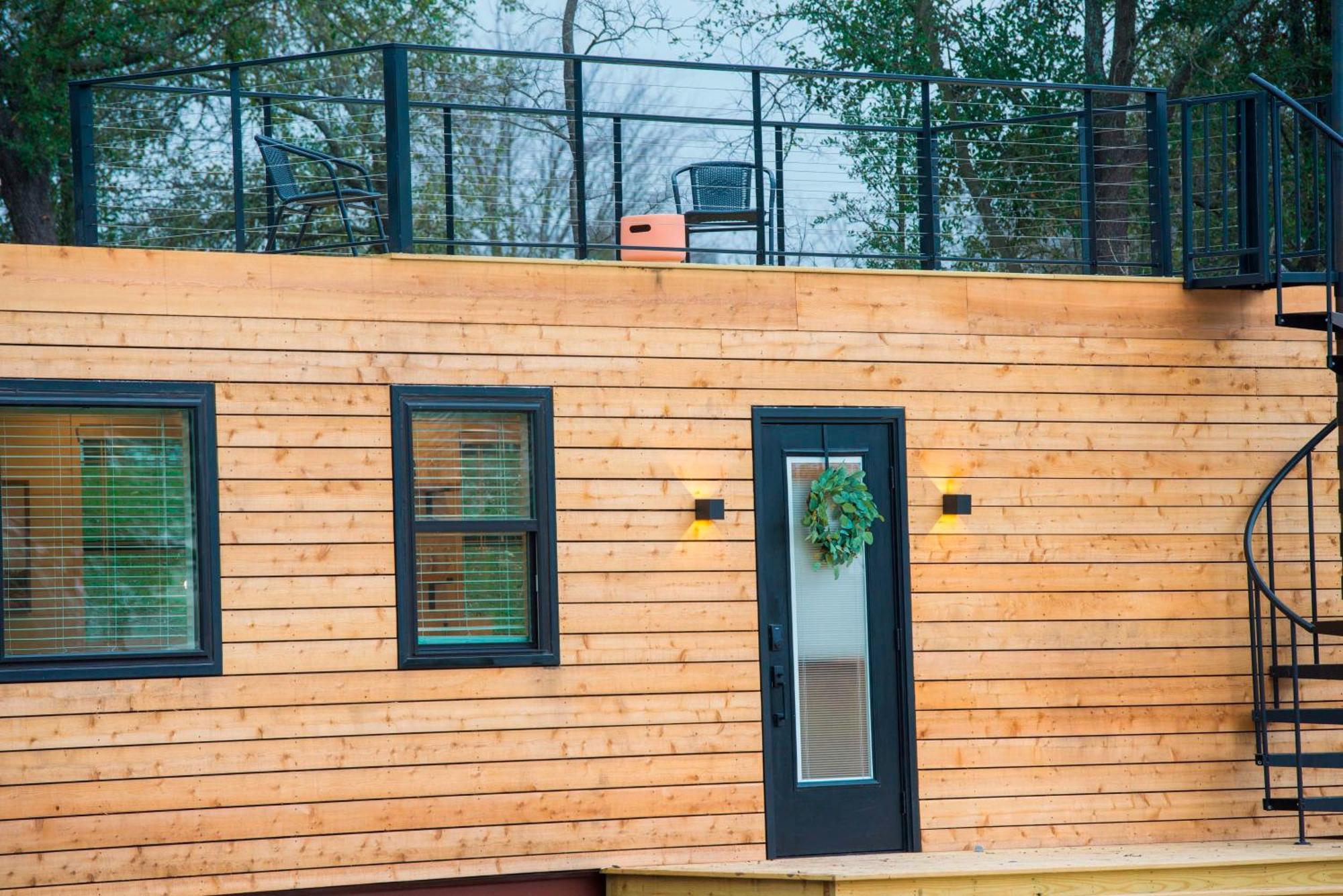 Container Home With Rooftop Views And Pickleball-Pecan Grove Bellmead Екстер'єр фото